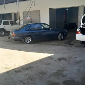 Opel Vectra 1990