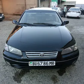 Toyota Camry 1997