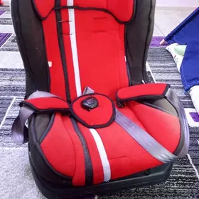 Продается детское автокресло
