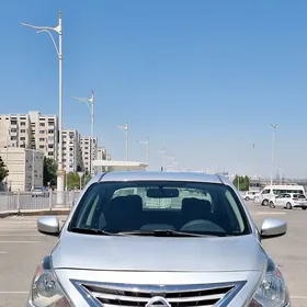 Nissan Versa 2017