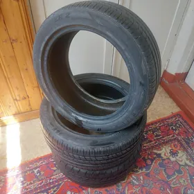 teker 235/45/17