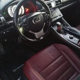 Lexus IS 2016