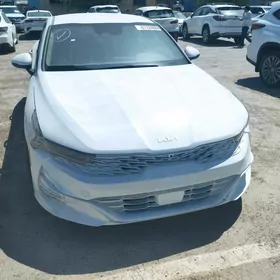Kia K5 2022