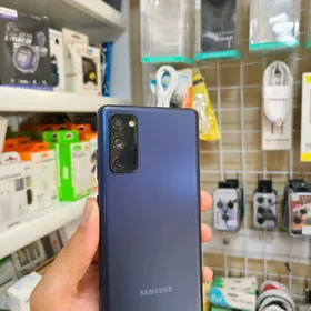 Samsung  S20 FE  2sim