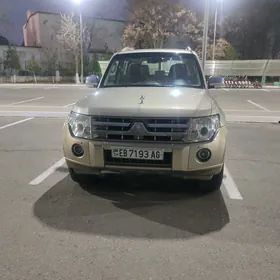 Mitsubishi Pajero 2007