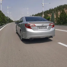 Toyota Camry 2012