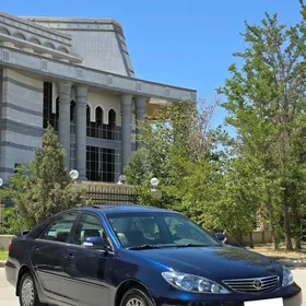 Toyota Camry 2004