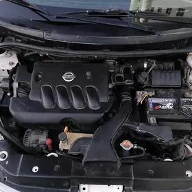 Nissan Versa 2010