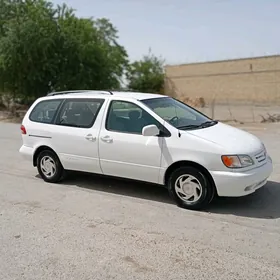 Toyota Sienna 2002
