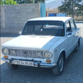 Lada 2104 2002