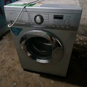 стиральная машинка LG