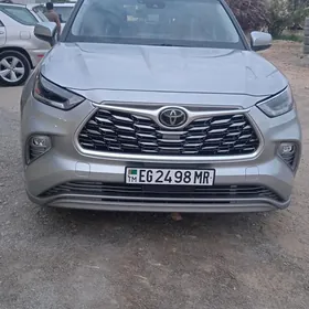 Toyota Highlander 2020