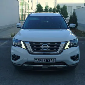 Nissan Pathfinder 2019