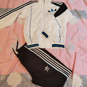 спортивный костюм, кросовки