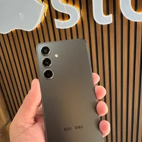 Samsung S24