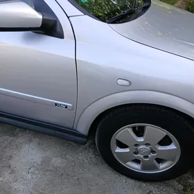 Opel Astra 2001