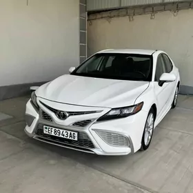 Toyota Camry 2022
