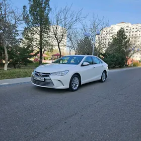Toyota Camry 2017