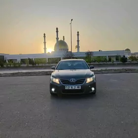 Toyota Camry 2010