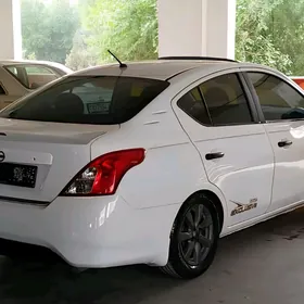 Versa Ÿazgy