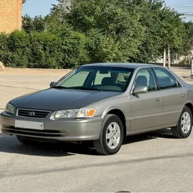Toyota Camry 2001