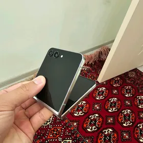 Samsung Z Flip 5 8/256