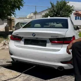 BMW 330 2020