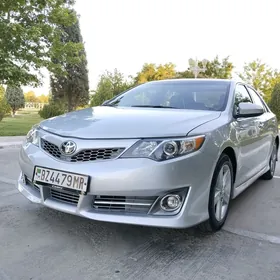 Toyota Camry 2013