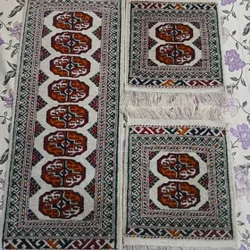 Karolla haly