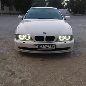 BMW E39 2001