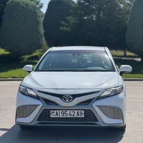 Toyota Camry 2018
