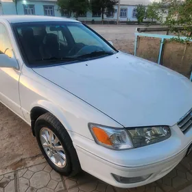 Toyota Camry 1999