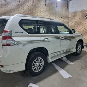 Toyota Land Cruiser Prado 2011