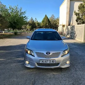 Toyota Camry 2010