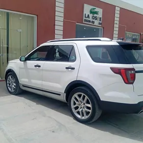 Ford Explorer 2019