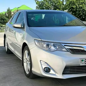 Toyota Camry 2011