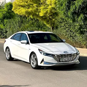 Hyundai Elantra 2021