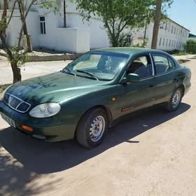Daewoo Leganza 1998