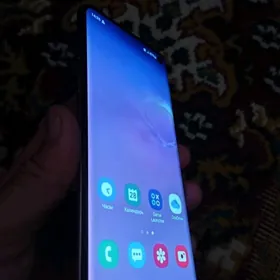 Samsung S10