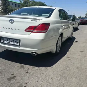 Toyota Avalon 2005