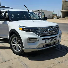 Ford Explorer 2022