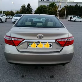 Toyota Camry 2016