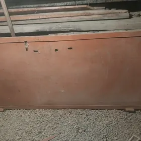 Сатлык гапы.
