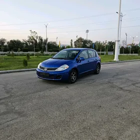 Nissan Versa 2010