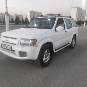 Infiniti QX4 2001