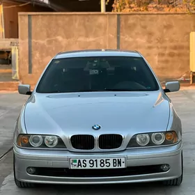 BMW E39 2001