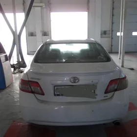 Toyota Camry 2010