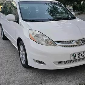 Toyota Sienna 2007