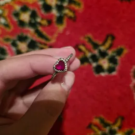 Pandora kümüṣ yüzük