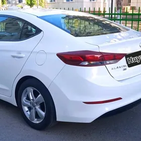 Hyundai Elantra 2017
